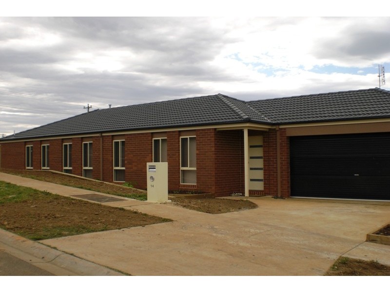 14 North Road, Warragul VIC 3820