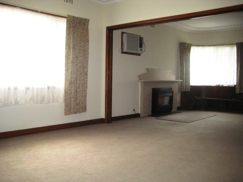 45 Peace Avenue, Warragul VIC 3820