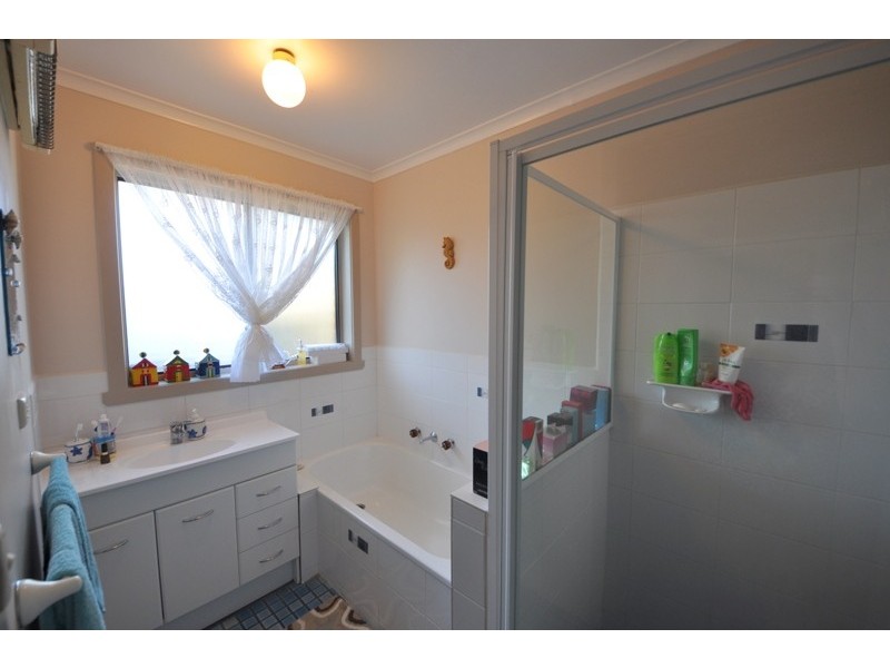 2/11 Margaret Street, Warragul VIC 3820