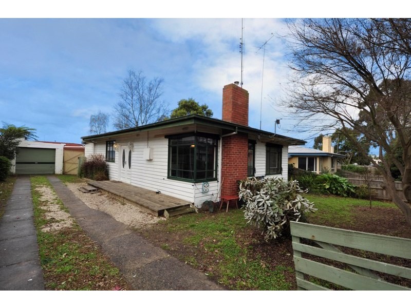 18 George Street, Warragul VIC 3820