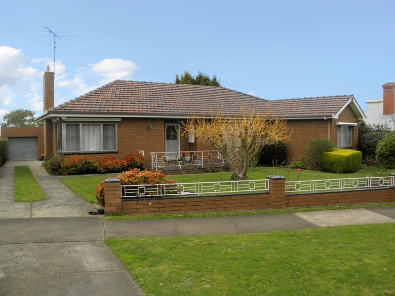 28 Albert Road, Drouin VIC 3818