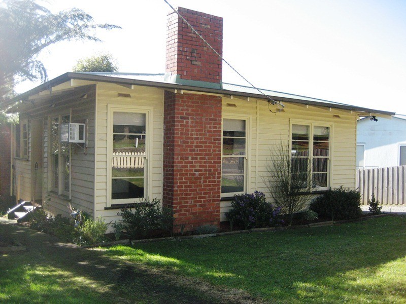 17 Victoria Street, Drouin VIC 3818