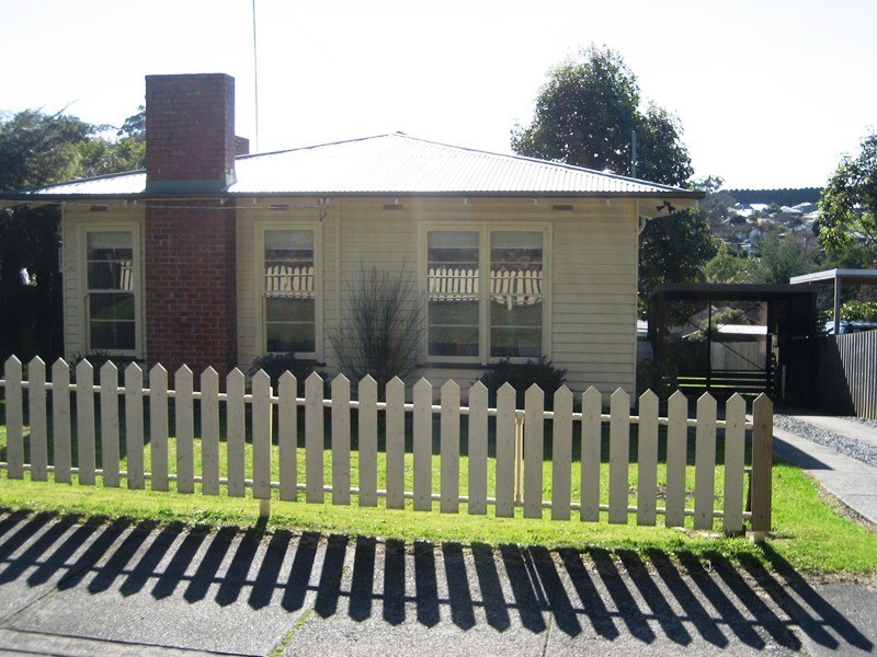 17 Victoria Street, Drouin VIC 3818