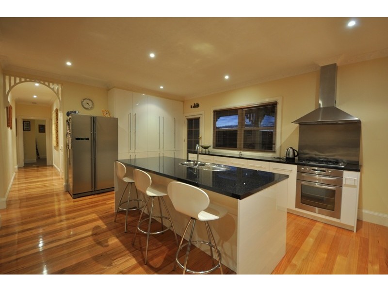 815 Invermay East Road, Drouin South VIC 3818