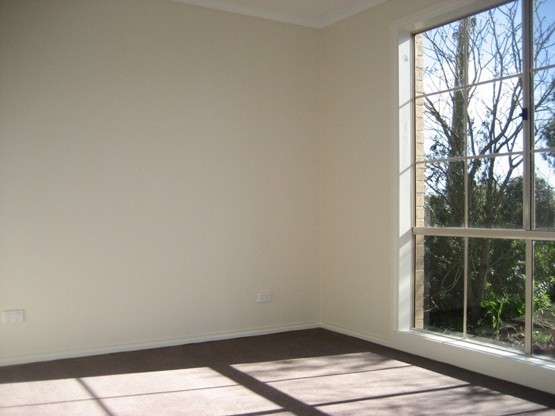 42 Lardner Road, Drouin VIC 3818