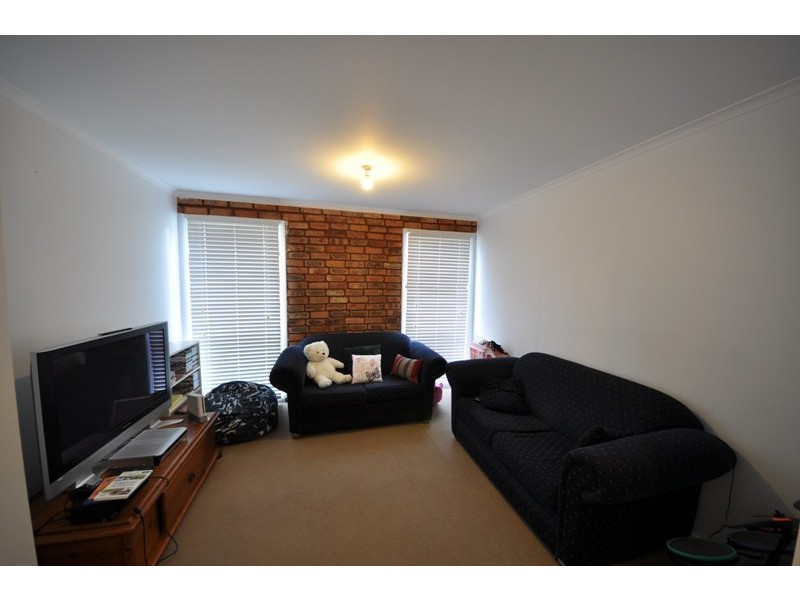 36 Railway Avenue, Bunyip VIC 3815