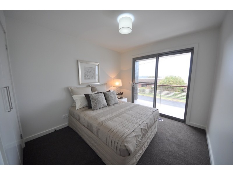 21 Caton Street, Warragul VIC 3820