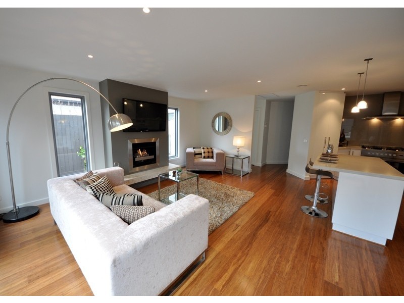 21 Caton Street, Warragul VIC 3820