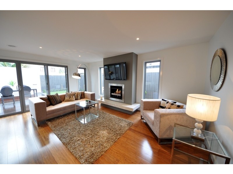 21 Caton Street, Warragul VIC 3820