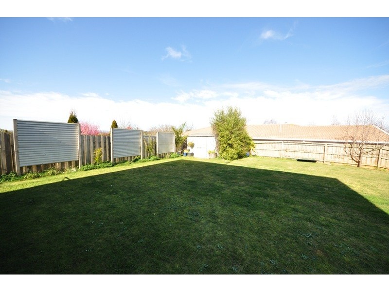 1 Oak Court, Warragul VIC 3820