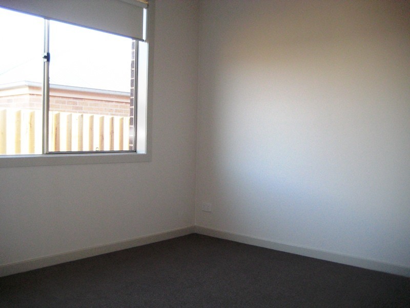 3 Greyfriars Way, Drouin VIC 3818