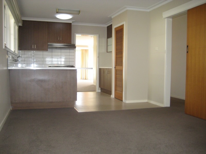 4 Sinclair Street, Warragul VIC 3820