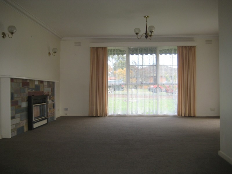 4 Sinclair Street, Warragul VIC 3820