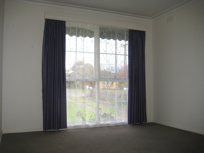 4 Sinclair Street, Warragul VIC 3820