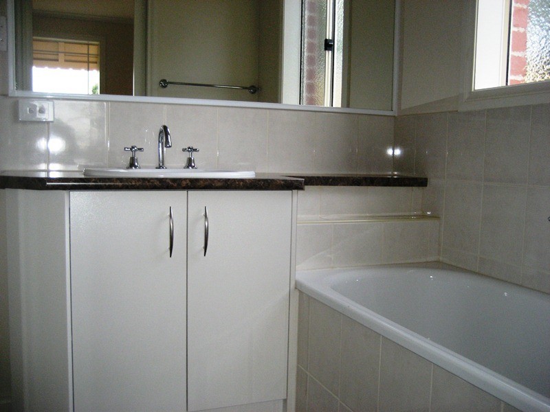 2a Norman Road, Drouin VIC 3818