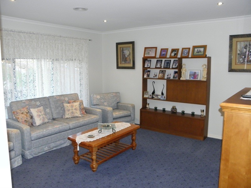 108 Stoddarts Road, Warragul VIC 3820