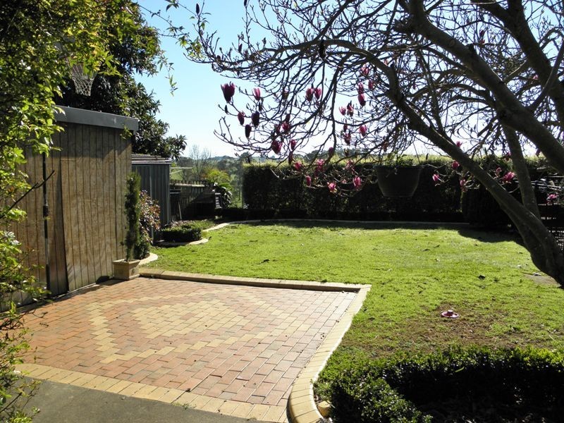 11 Paterson Street, Drouin East VIC 3818