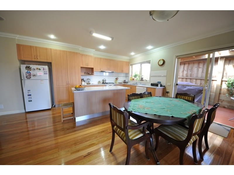 3 Shae Crescent, Drouin VIC 3818