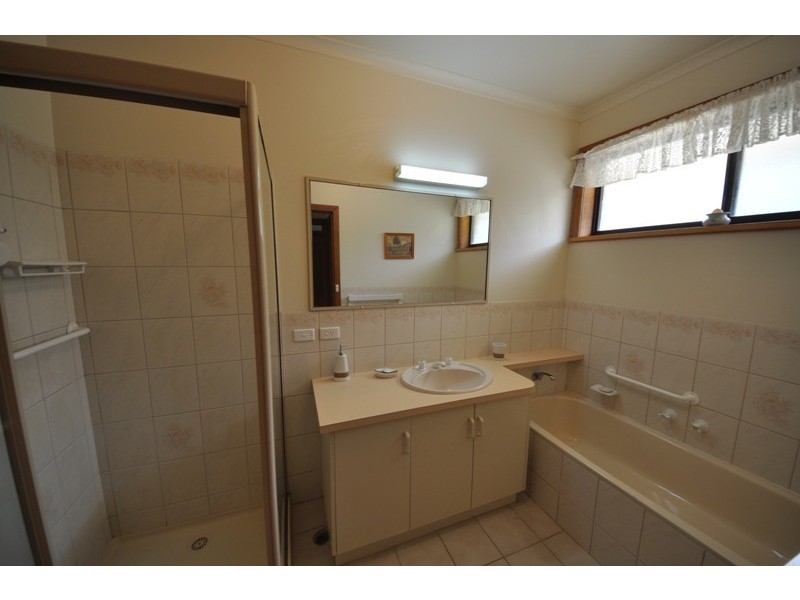 40 Lovell Drive, Warragul VIC 3820