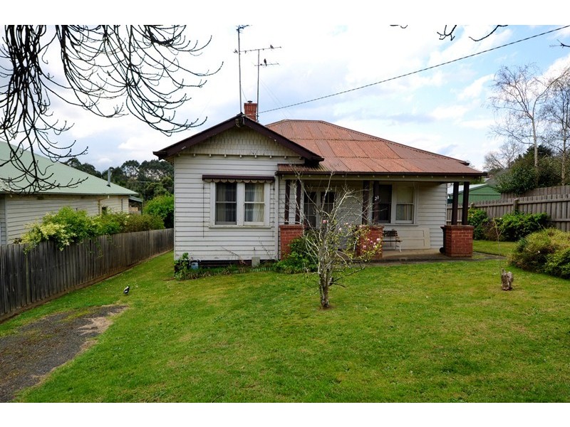 23 Hallyburton Grove, Warragul VIC 3820