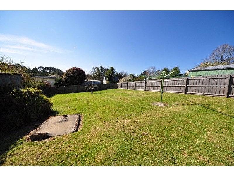 23 Hallyburton Grove, Warragul VIC 3820