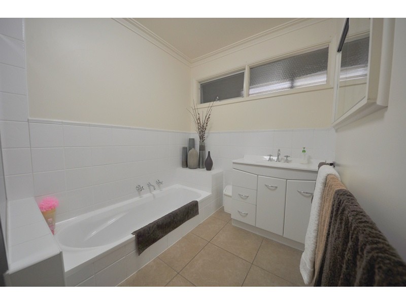 5 Rangeview Street, Warragul VIC 3820