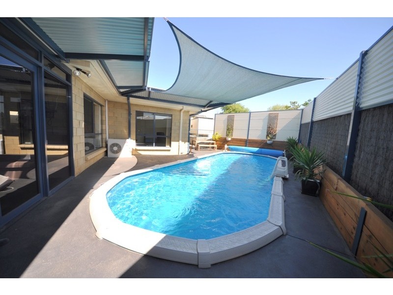 8 Deakin Court, Warragul VIC 3820