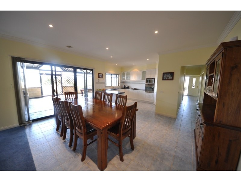 8 Deakin Court, Warragul VIC 3820