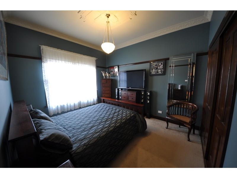 19 Peace Avenue, Warragul VIC 3820