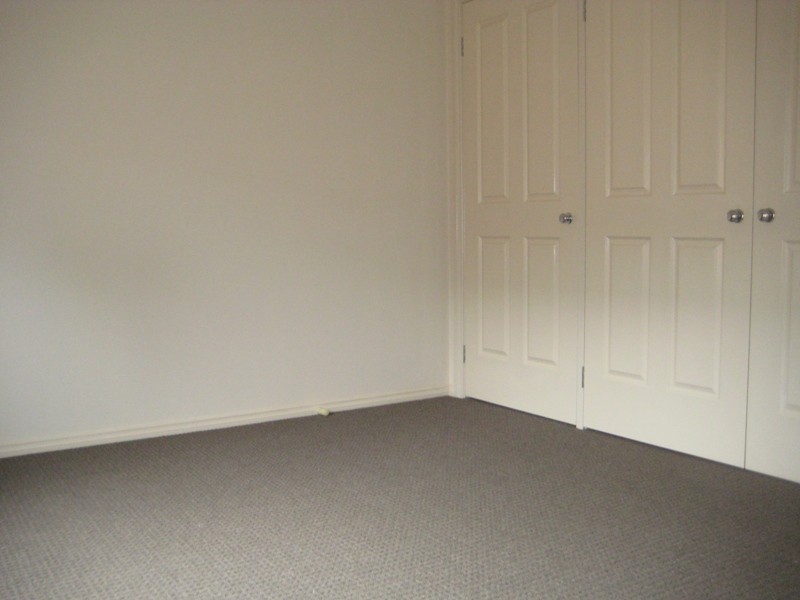 1/19 Kraft Crescent, Drouin VIC 3818