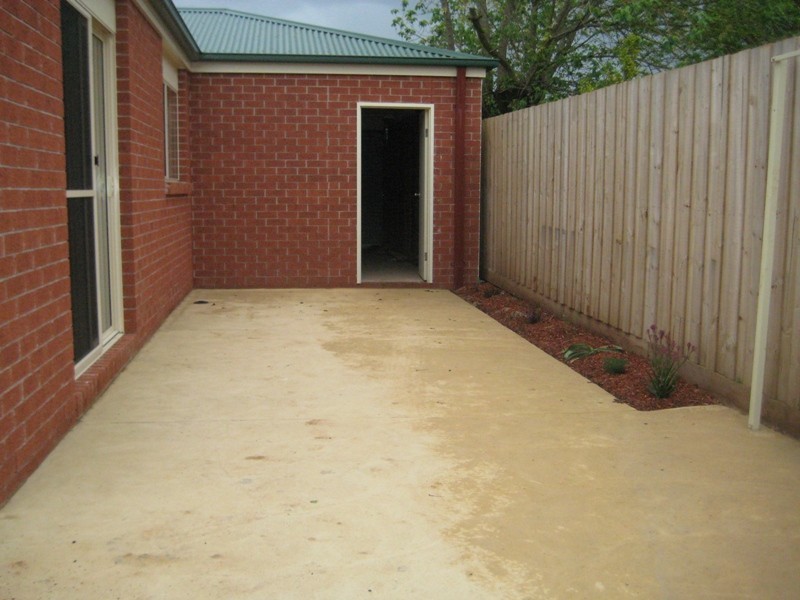 1/19 Kraft Crescent, Drouin VIC 3818