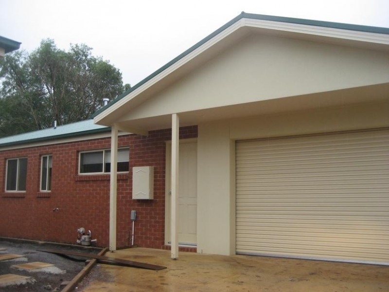 2/19 Kraft Crescent, Drouin VIC 3818