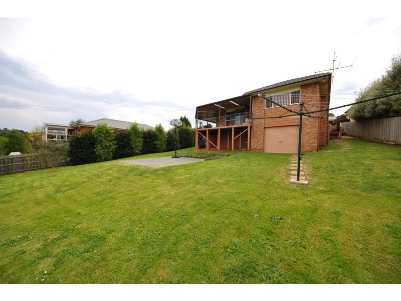 9 Cherrywood Place, Warragul VIC 3820