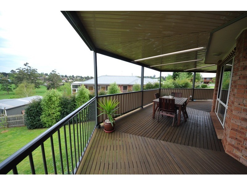 9 Cherrywood Place, Warragul VIC 3820