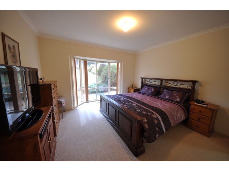 9 Cherrywood Place, Warragul VIC 3820
