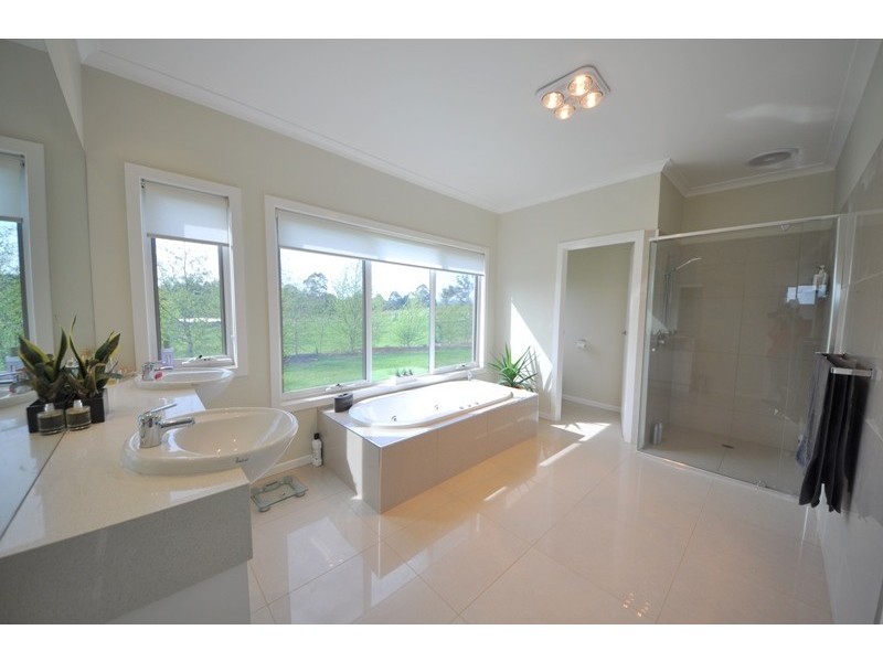 165 East West Road, Warragul VIC 3820