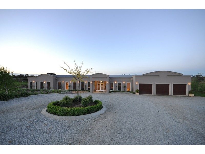 165 East West Rd, Warragul VIC 3820