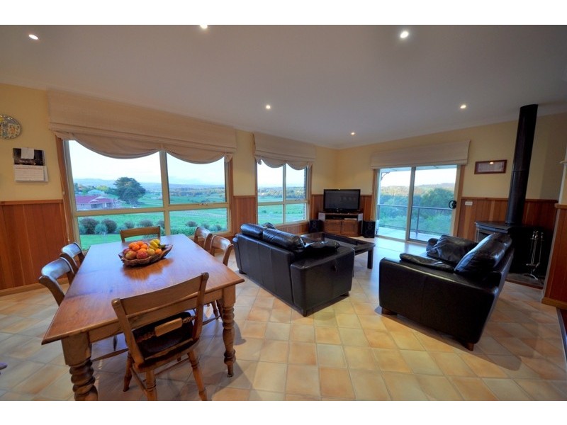 953 Princes Way, Drouin VIC 3818