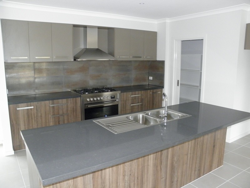 1 Todman Street, Drouin VIC 3818