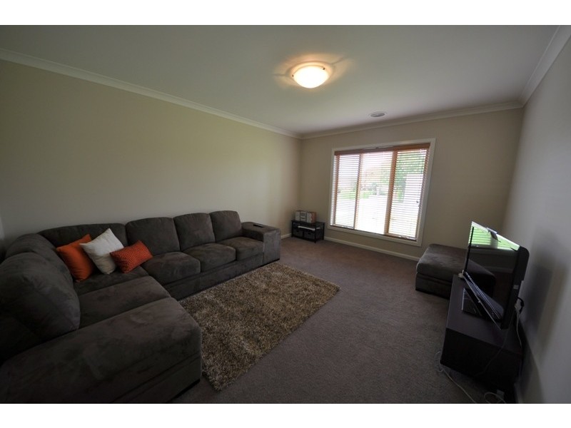 10 Callistemon Crescent, Drouin VIC 3818