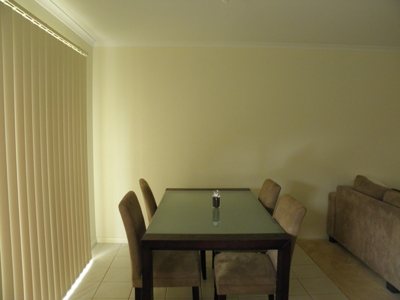 2/2 Cameron Court, Drouin VIC 3818