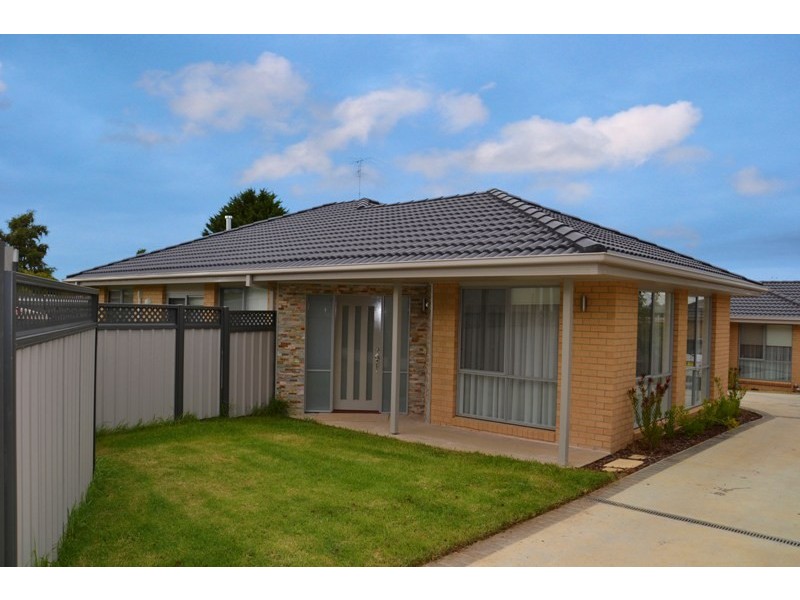 2/54 Clifford Street, Warragul VIC 3820