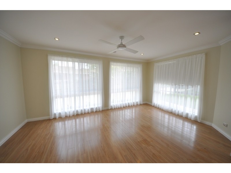 2/54 Clifford Street, Warragul VIC 3820