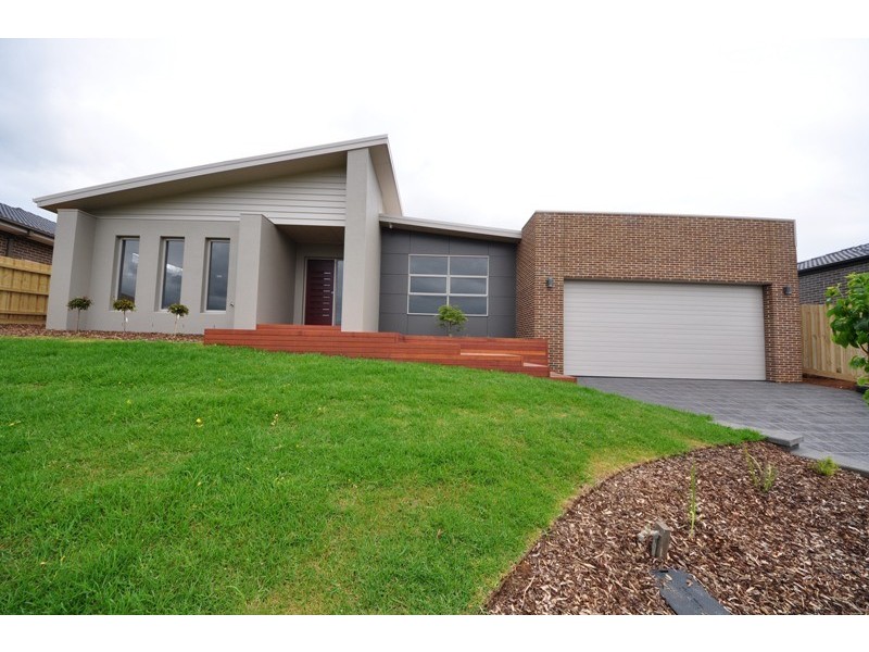 4 Paulan Court, Warragul VIC 3820