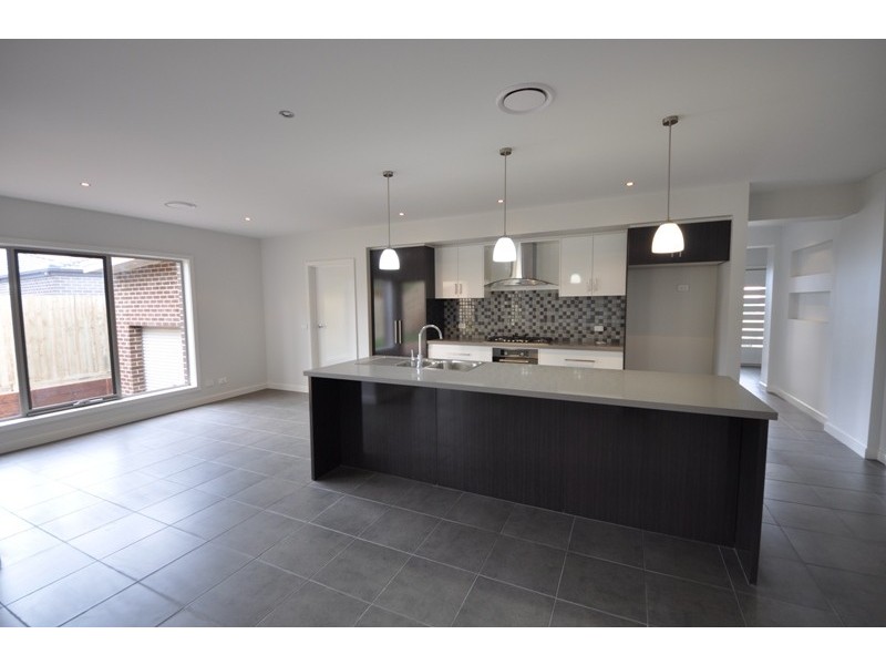 4 Paulan Court, Warragul VIC 3820
