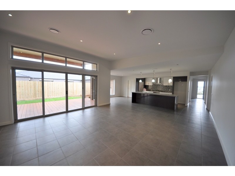 4 Paulan Court, Warragul VIC 3820