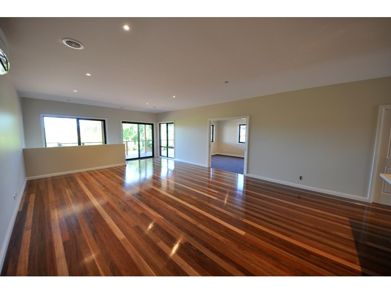 42 Windhaven Drive, Warragul VIC 3820