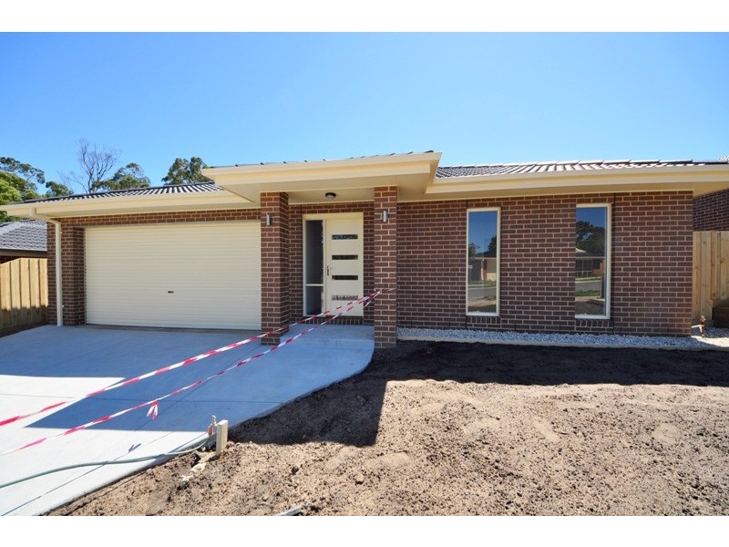 21 Holland Street, Drouin VIC 3818