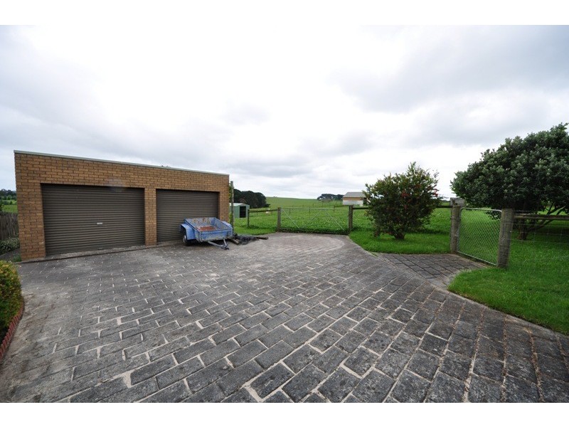 223 Brandy Creek Road, Warragul VIC 3820