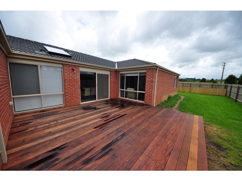 6 Audra Place, Warragul VIC 3820